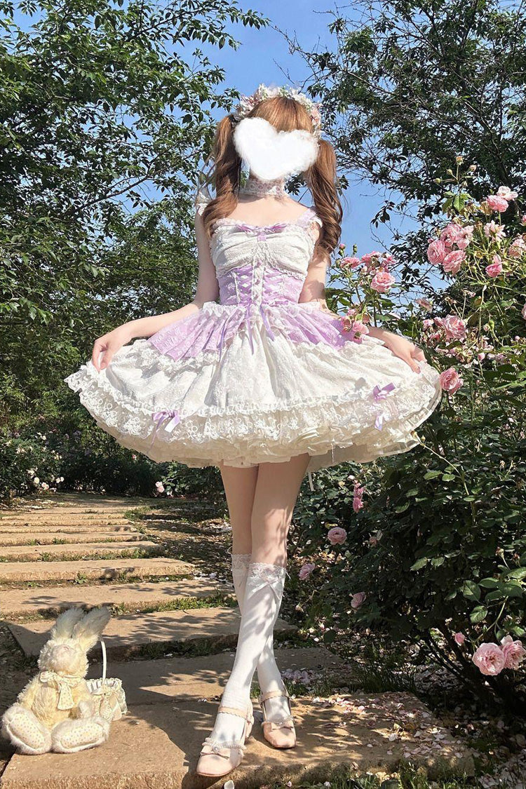 Finely Styled Dress with a Classic Vintage Look