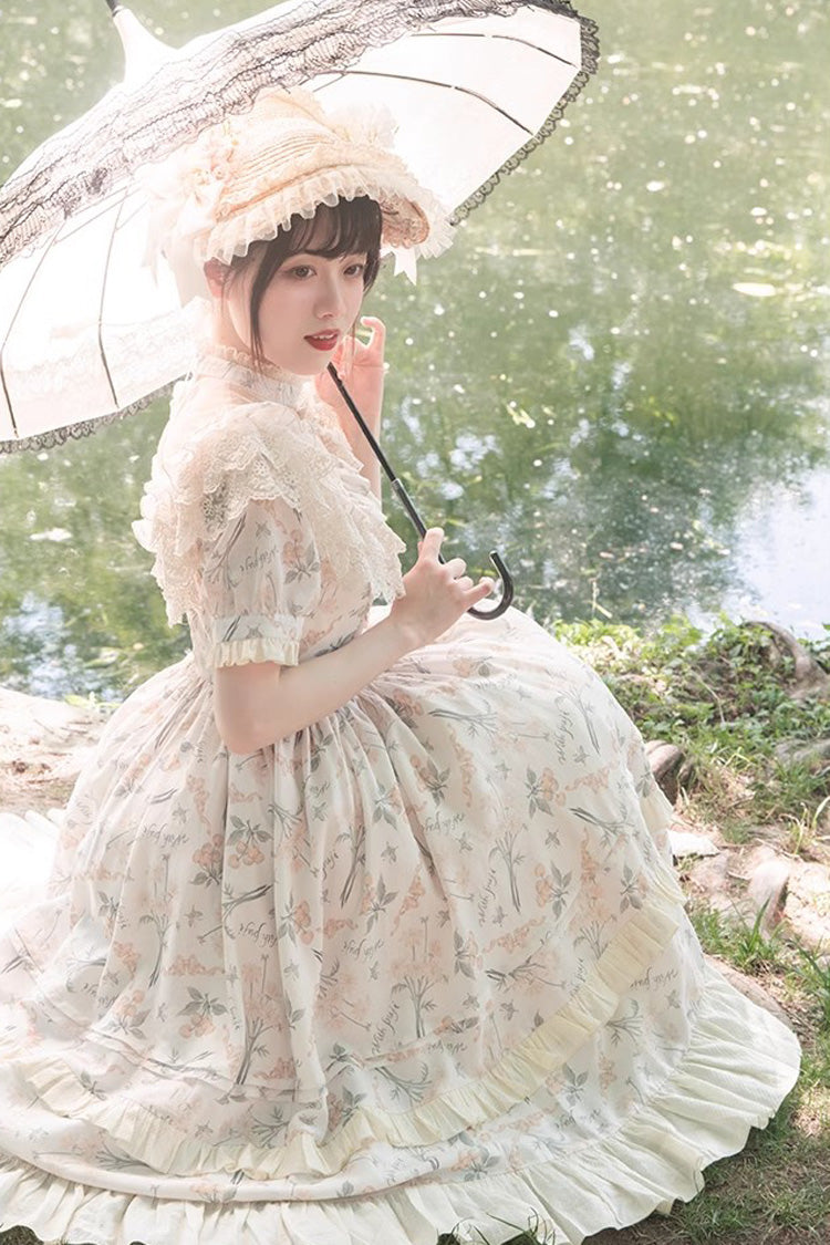 Finely Styled Dress with a Classic Vintage Look