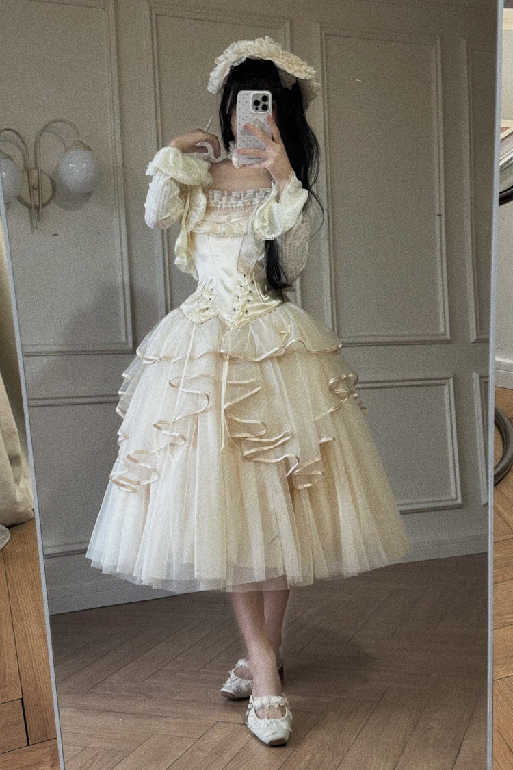 Finely Styled Garment with a Classic Vintage Look