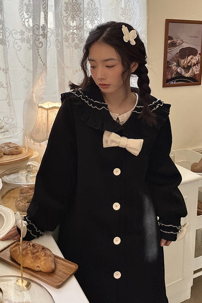 Classic Vintage Coat with a Flattering Fit