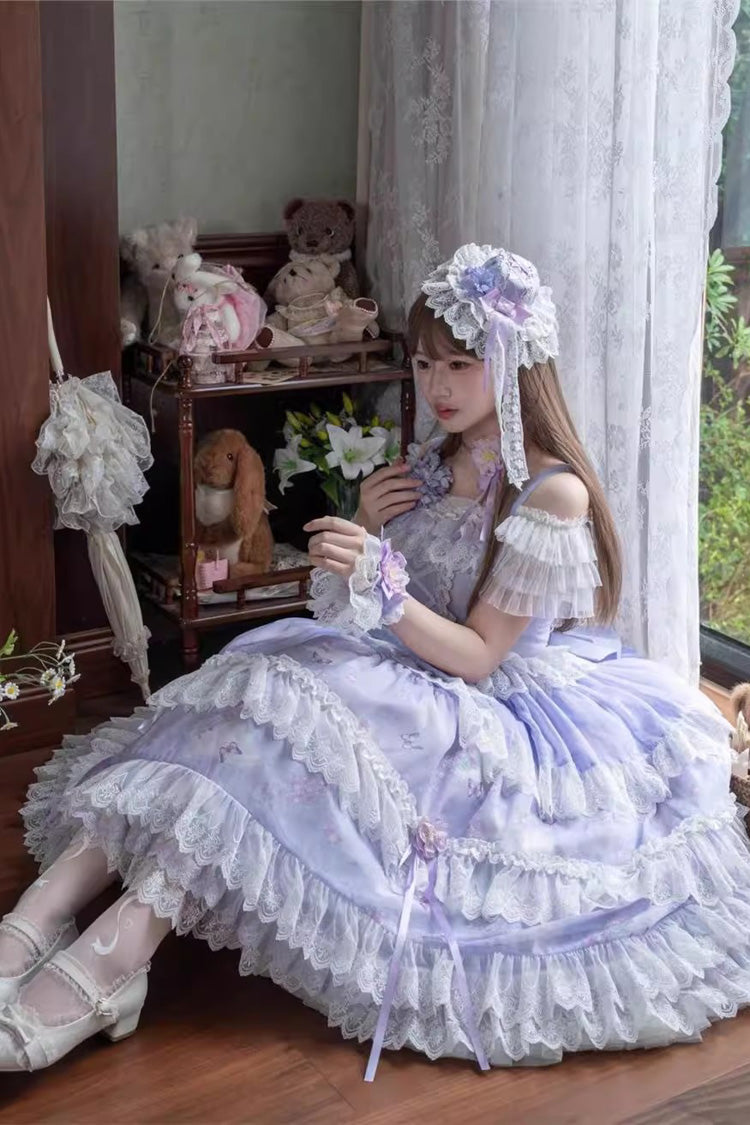 Finely Styled Dress with a Classic Vintage Look