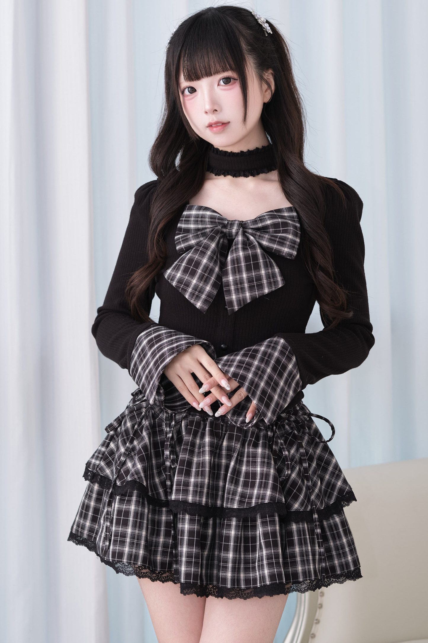 Ribbon Choker Knit Top