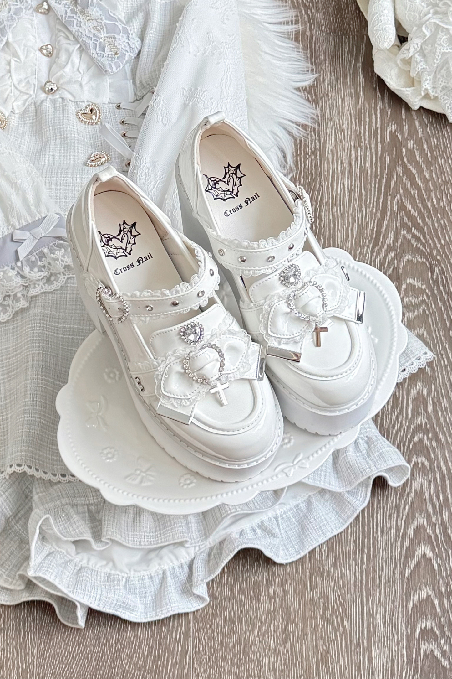 Jewel Cross Ribbon Shoes