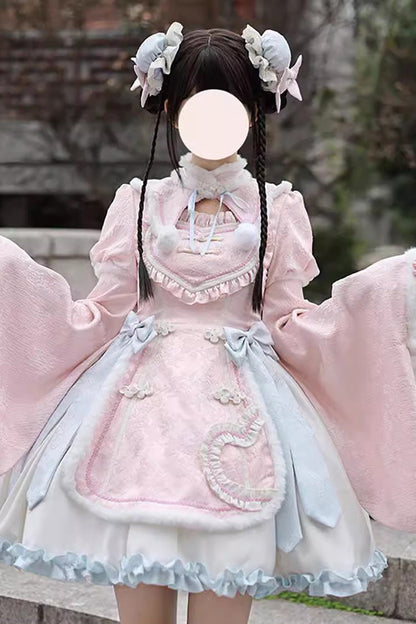 Finely Styled Dress with a Classic Vintage Look