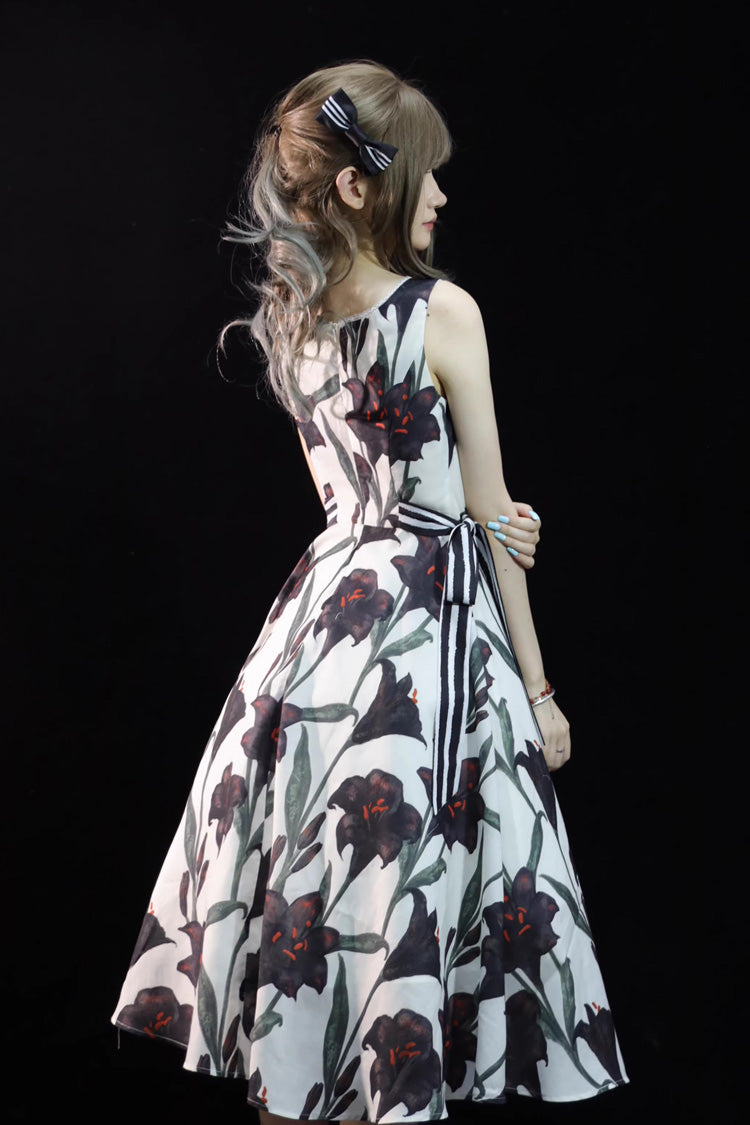 Classic Designed Dress in a Timeless Cut