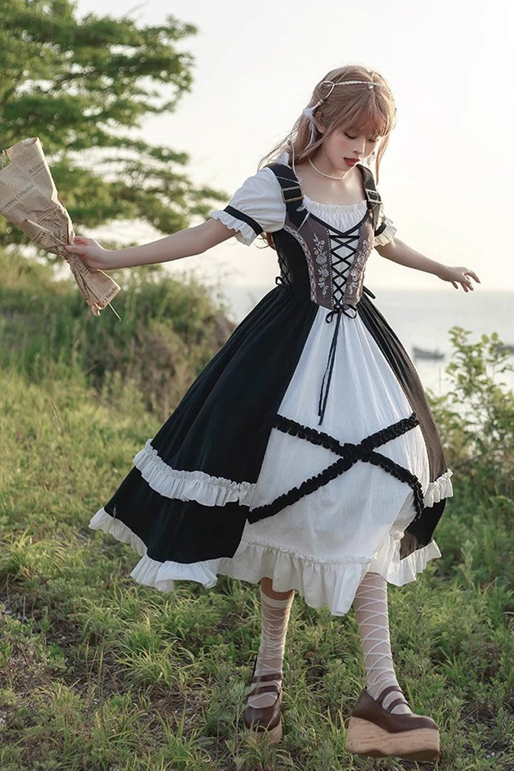 Finely Styled Dress with a Classic Vintage Look