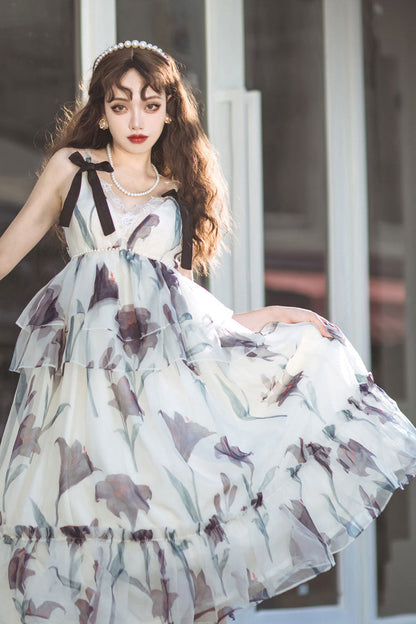 Classic Vintage Dress with a Flattering Fit
