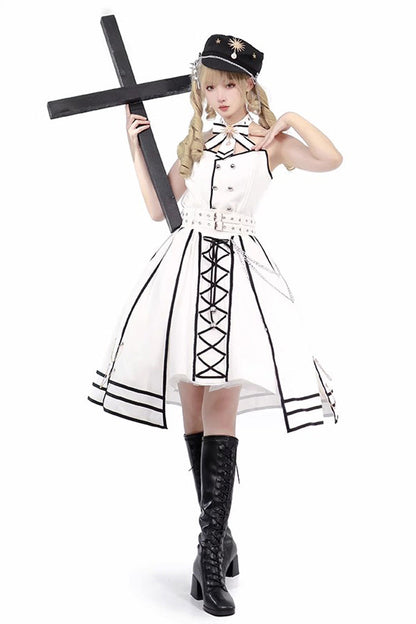 Finely Styled Garment with a Classic Vintage Look