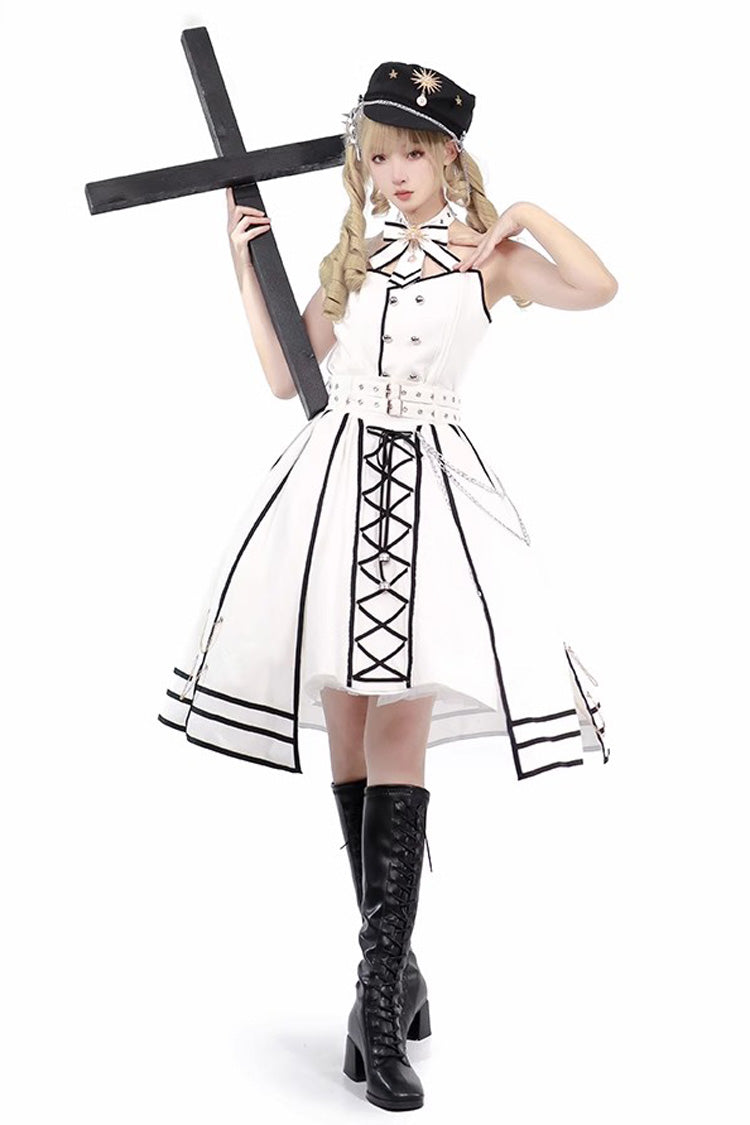 Finely Styled Garment with a Classic Vintage Look