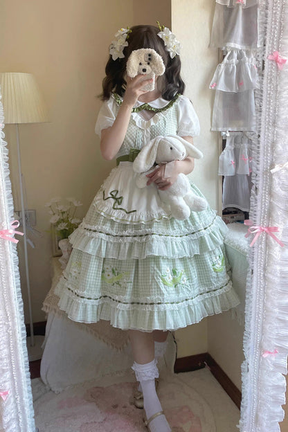 Beautifully Crafted Dress in a Classic Style