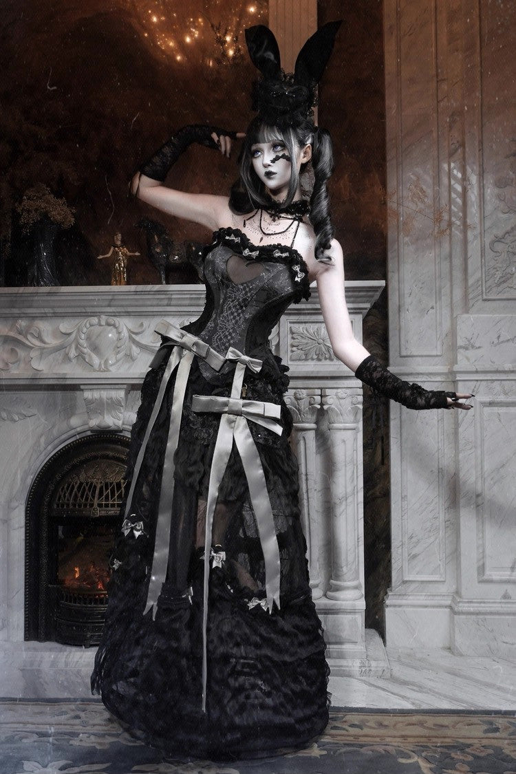 Subtly Elegant Garment with a Refined Vintage Look