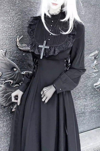 Finely Styled Dress with a Classic Vintage Look
