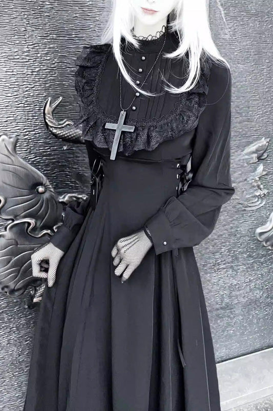 Finely Styled Dress with a Classic Vintage Look