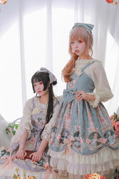 Finely Styled Dress with a Classic Vintage Look