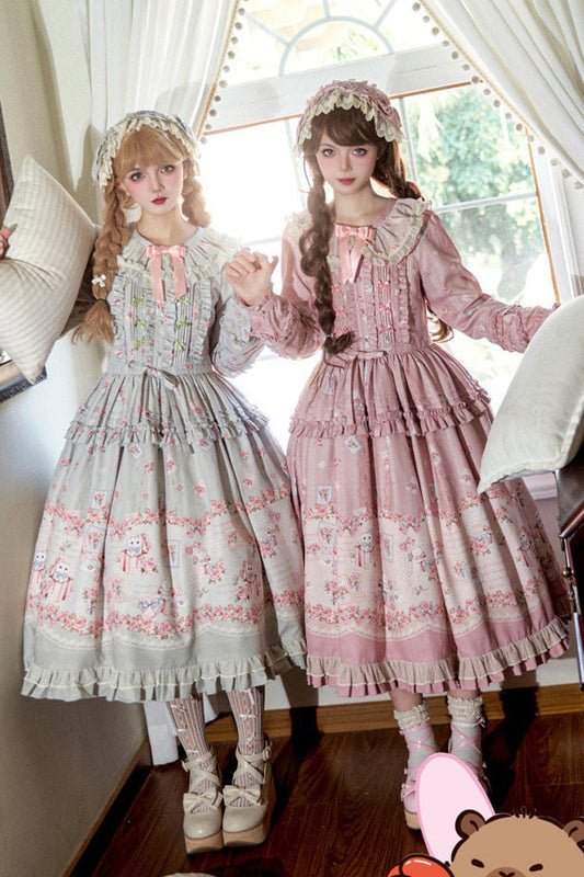 Subtly Elegant Dress with a Refined Vintage Look