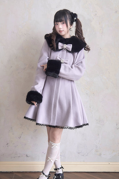 Effortlessly Elegant Coat with a Timeless Design