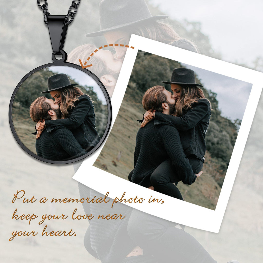 Customized Round Picture Necklace Memorial Gift for