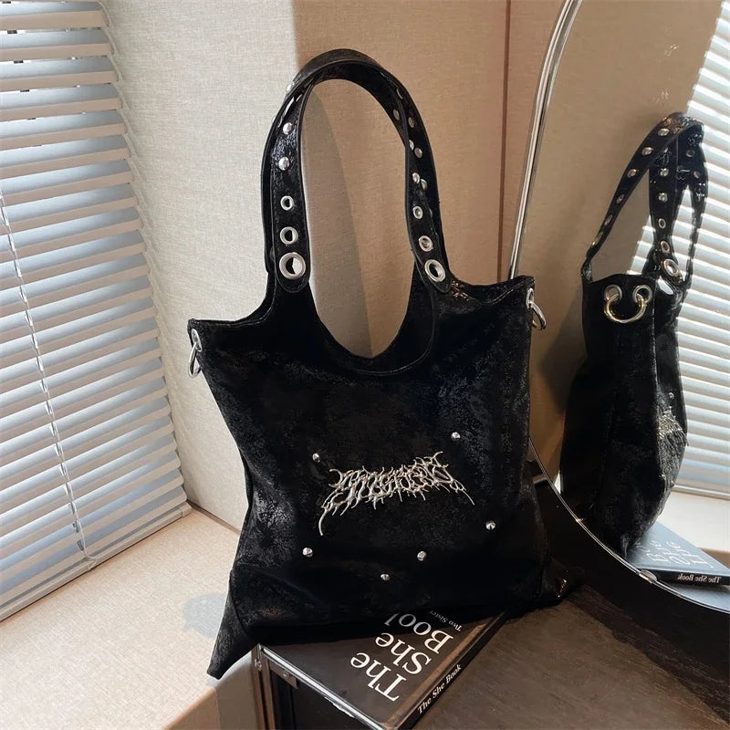 Gothic Velvet Bag Black