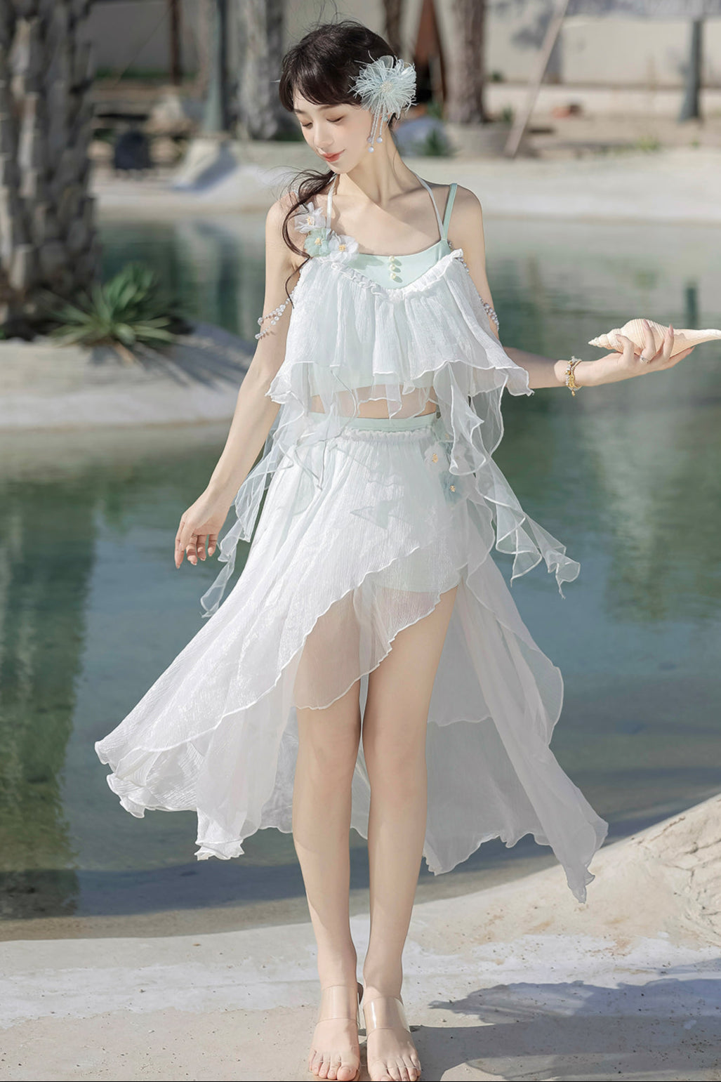 [pre-order Item] Pure White Split Three-piece Swimsuit