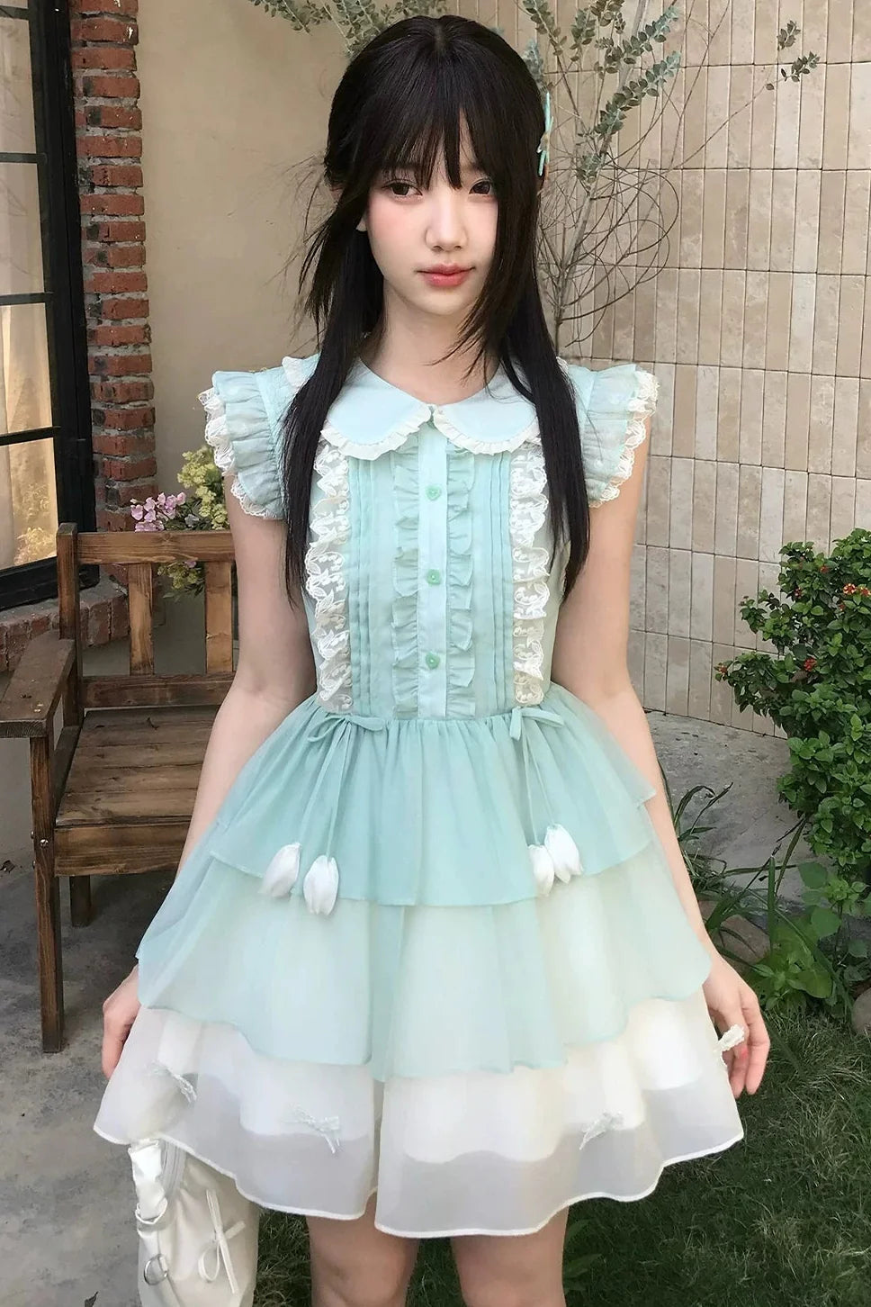 Lily Flying Lace Sleeveless Dress