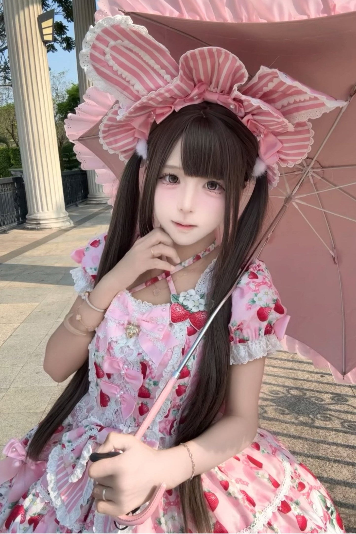 [pre-order Deadline: April 29] Strawberry Rabbit Print Lace Ribbon Sweet Dress + Complete Set