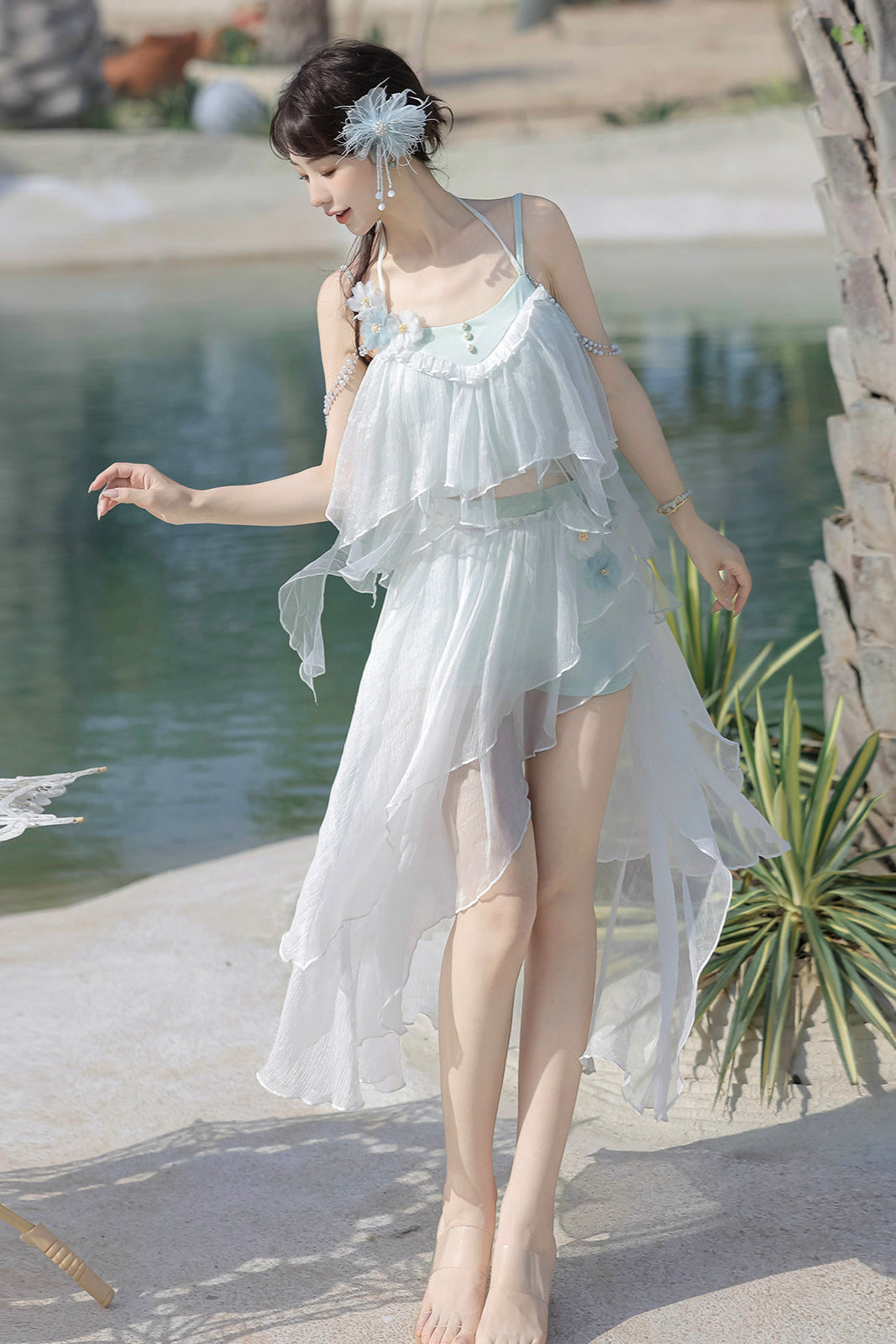[pre-order Item] Pure White Split Three-piece Swimsuit