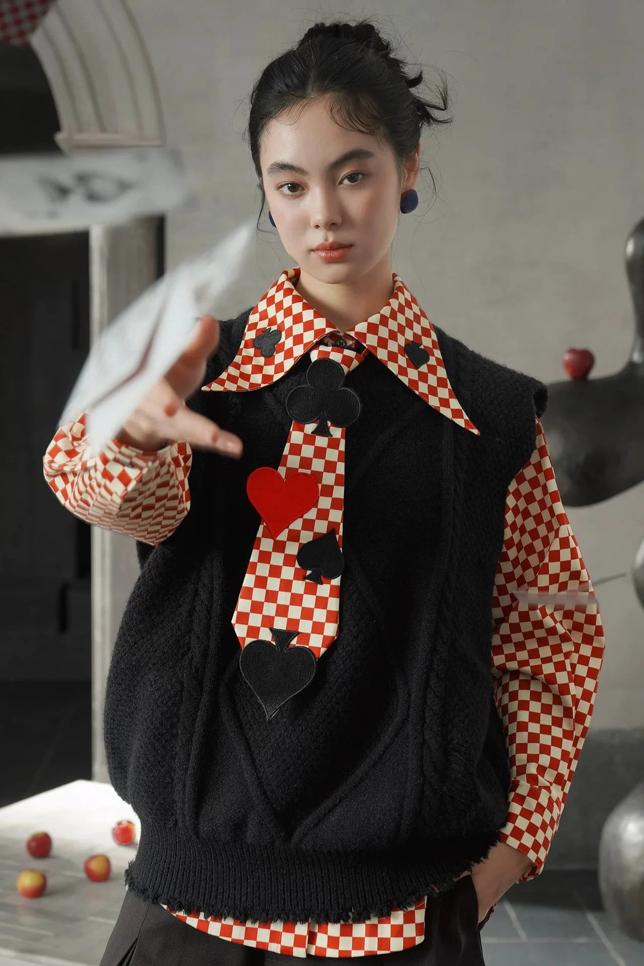 Retro Mode Dark Knit Vest