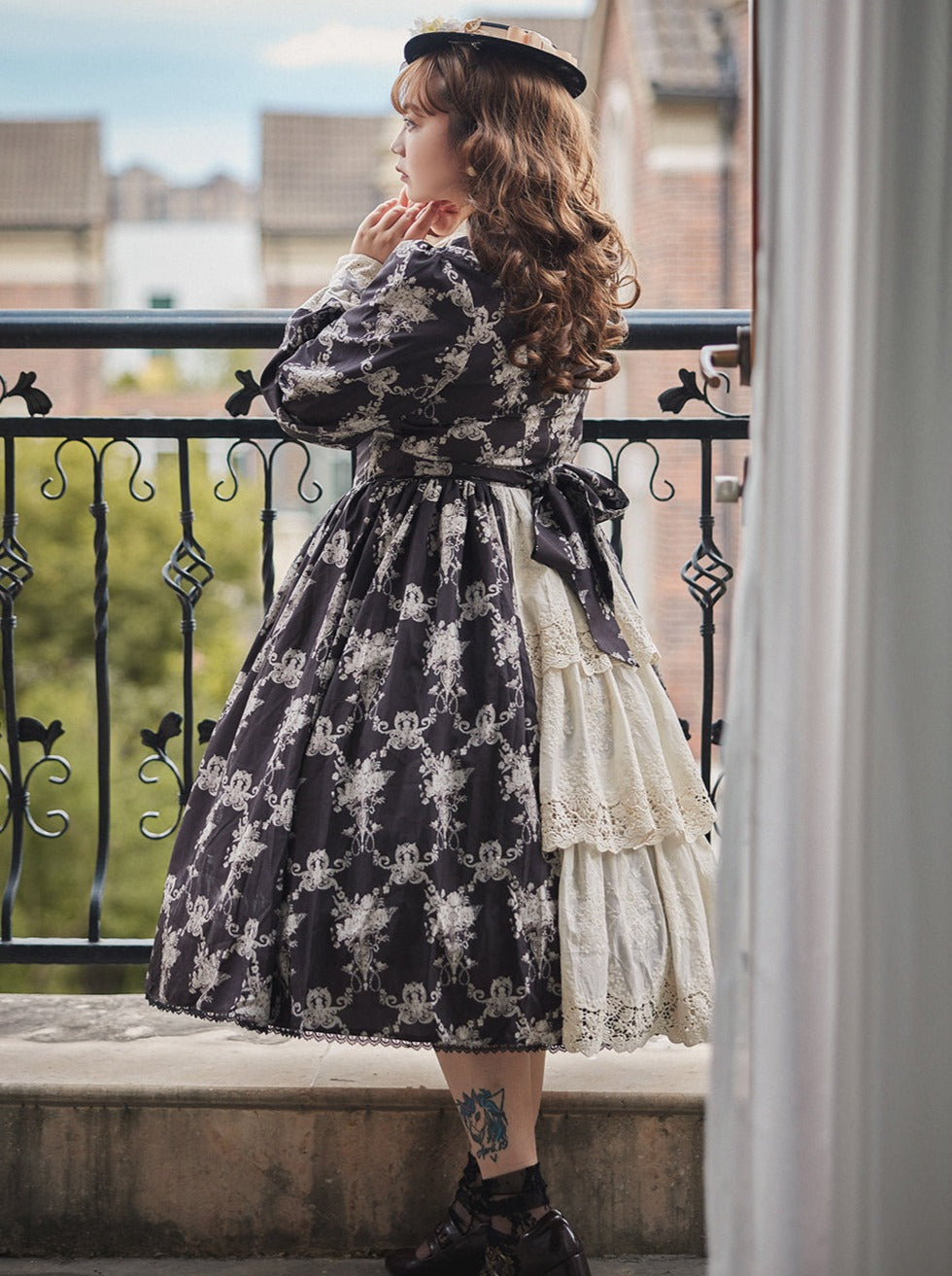 [pre-order] Antique Flower Wall Lolita Retro Cake Pendant Dress