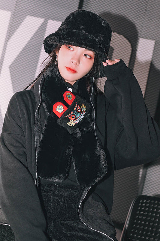 Fur Mode Bucket Hat