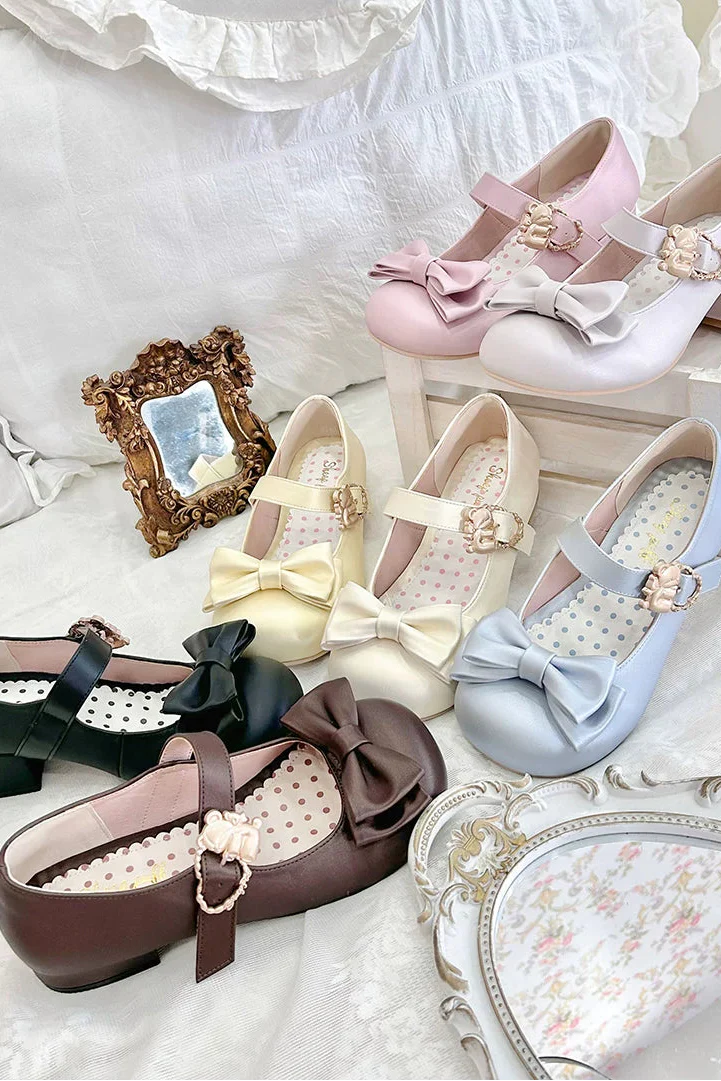 Satin Sheep Puff Ribbon Shoes