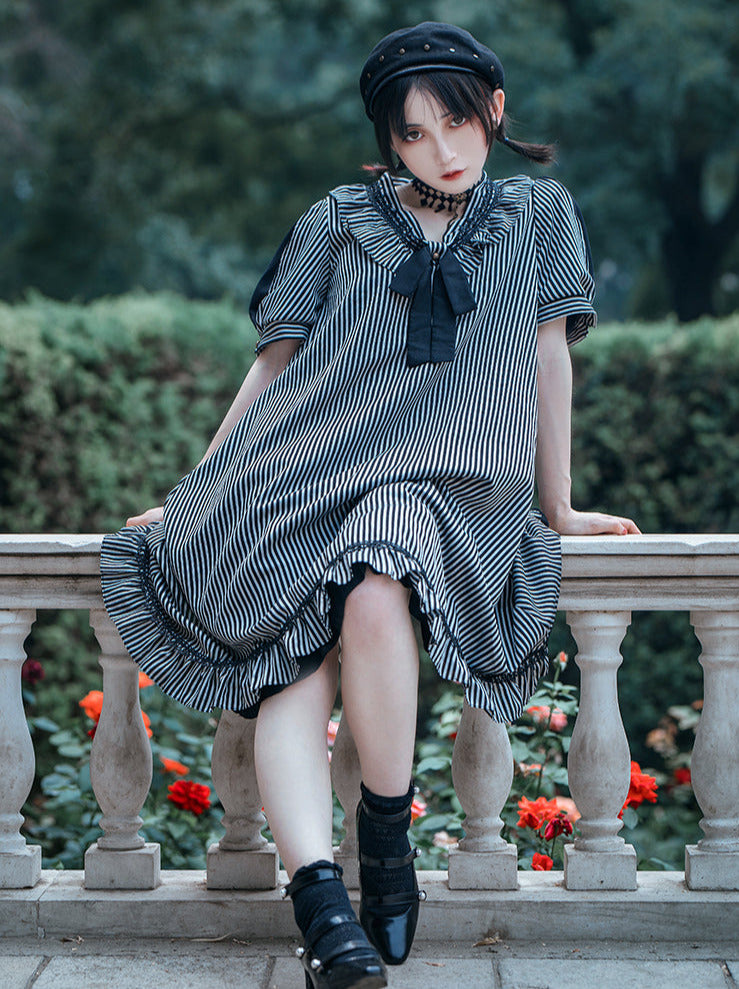 Steam Continental Retro Stripe Puff Sleeve Dark Gothic Dress