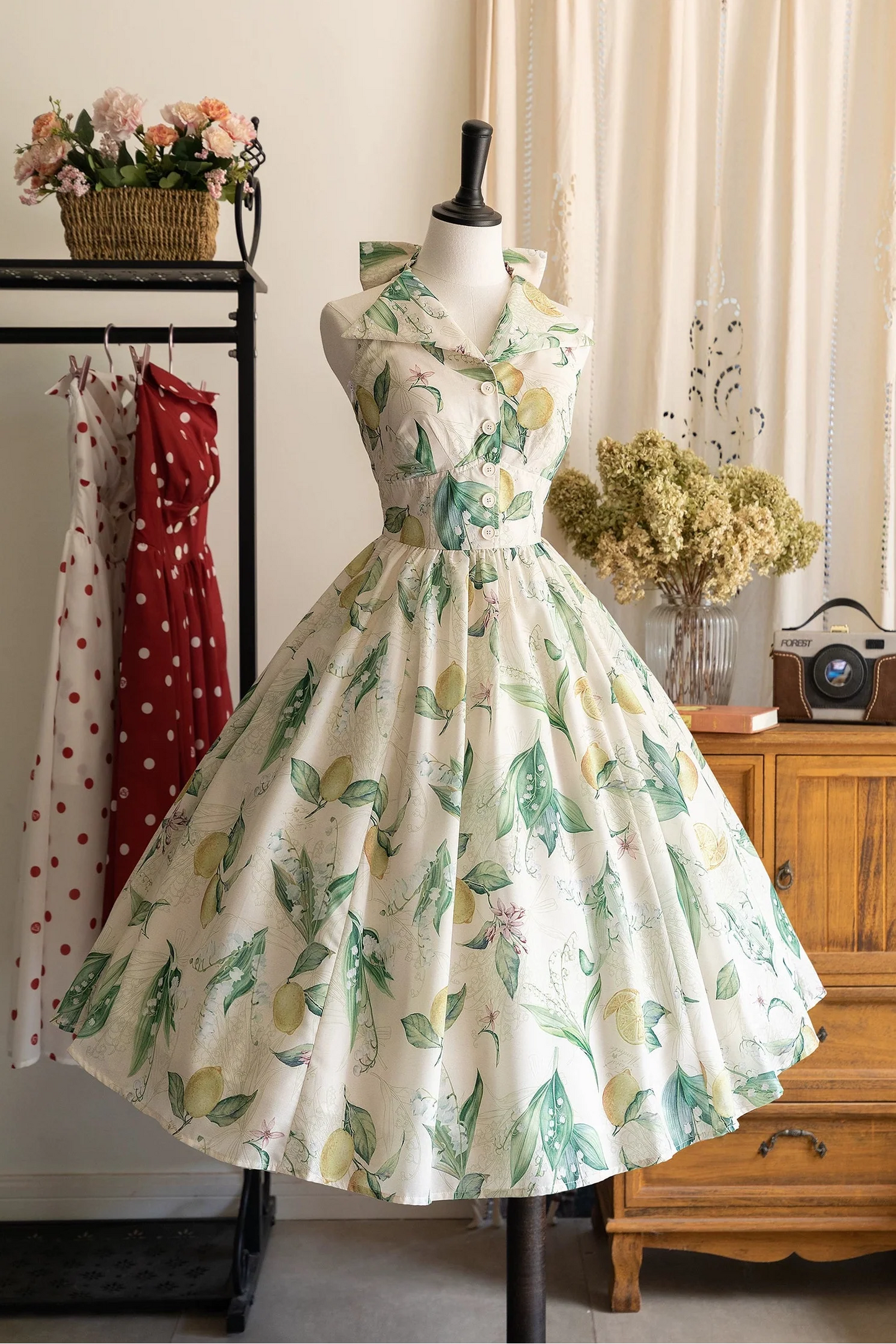 Retro Halter Neck French Flare Dress