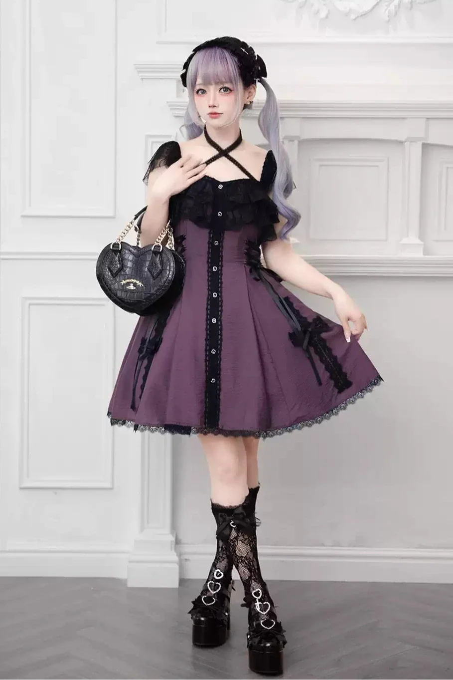 [reservations] Gothic Dark Mine Lace Flying Sleeve Dress + Choker