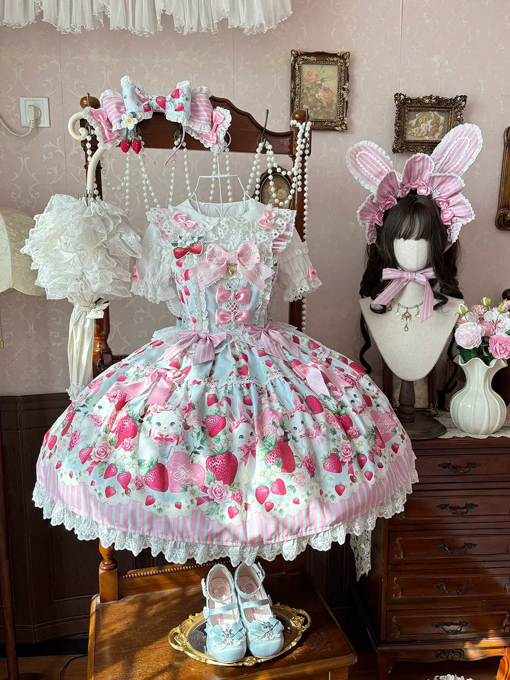 [pre-order Deadline: April 29] Strawberry Rabbit Ear Ribbon Shirt + Ruffled Shoulder Lace Ribbon Jk School Uniform Dress + Full Set/complete Set