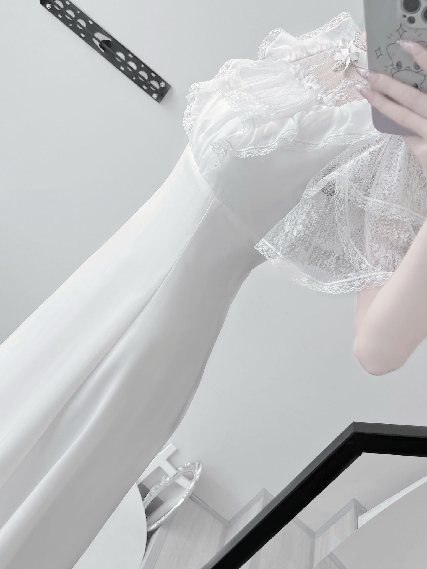 [pre-order] Lace Pearl Sheer Sleeve Long Dress