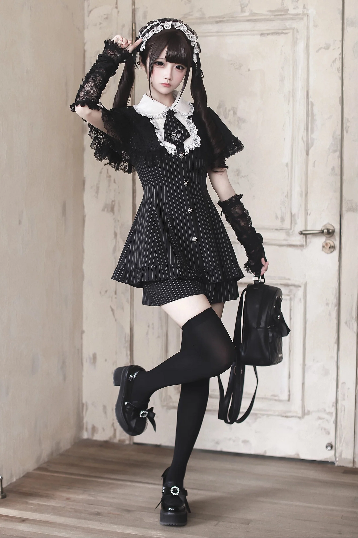 [reservation Deadline: May 15] Black Pinstripe Lace Cape Design Thai Collar Dress Suit Full Set + Accessories
