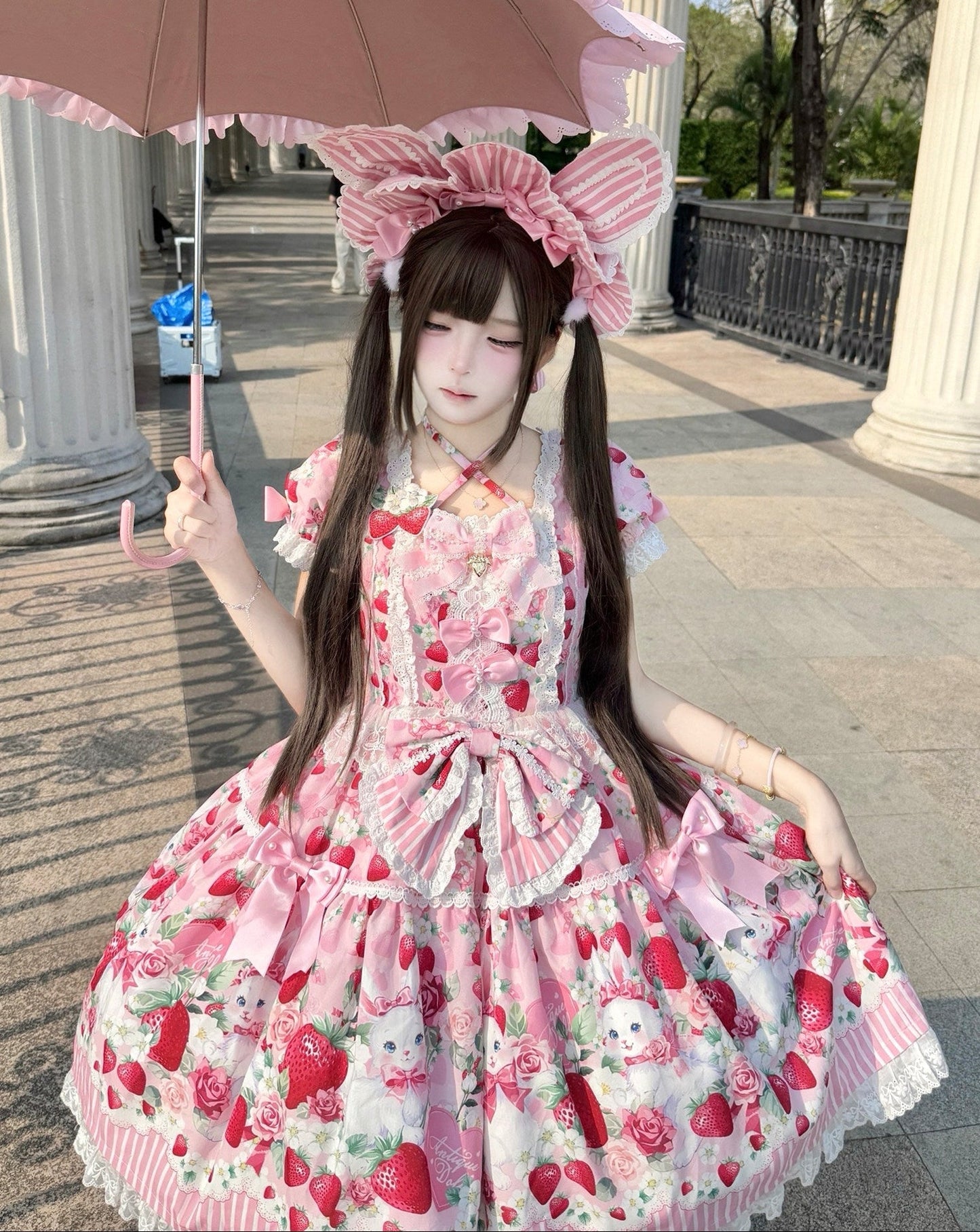 [pre-order Deadline: April 29] Strawberry Rabbit Print Lace Ribbon Sweet Dress + Complete Set