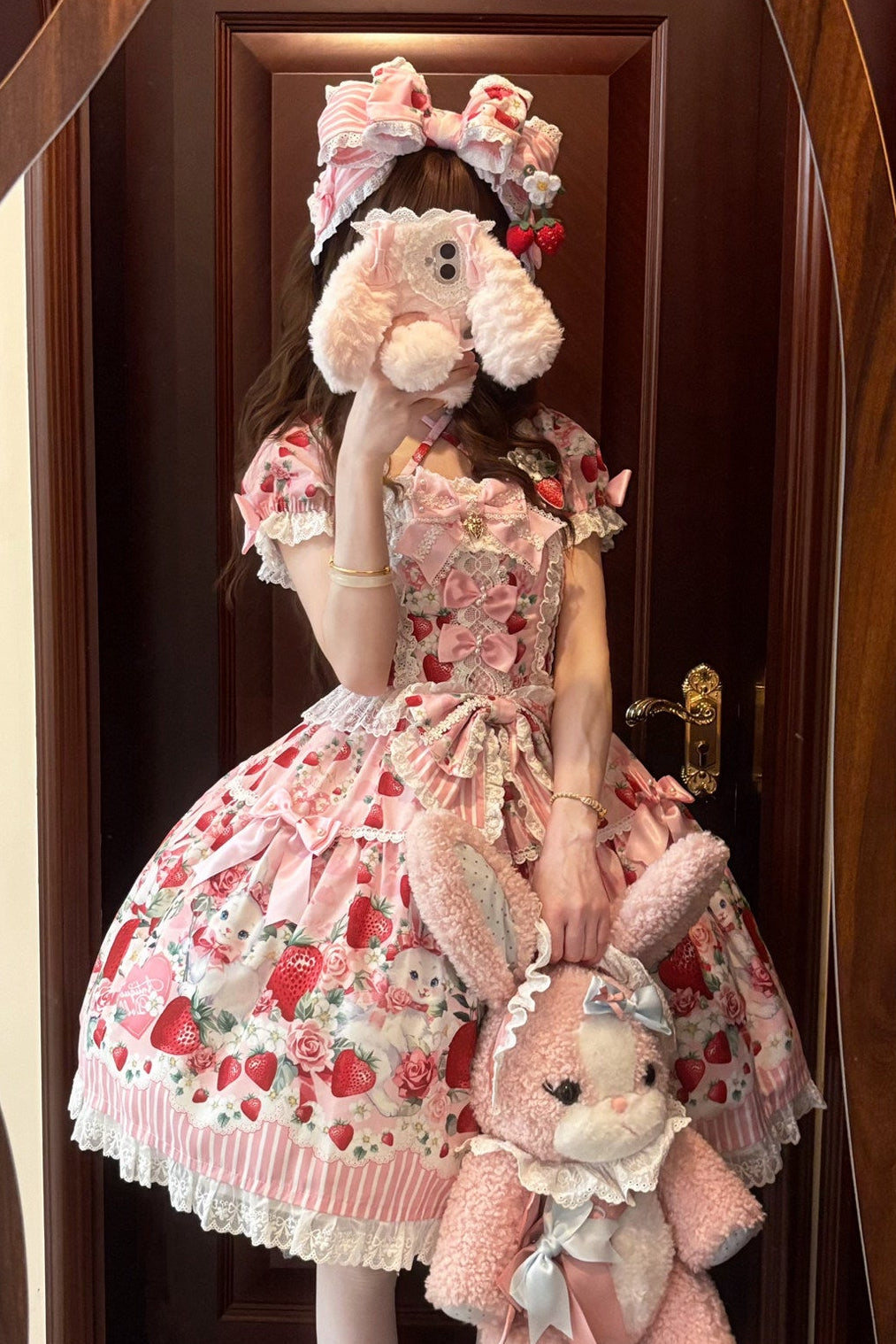 [pre-order Deadline: April 29] Strawberry Rabbit Print Lace Ribbon Sweet Dress + Complete Set