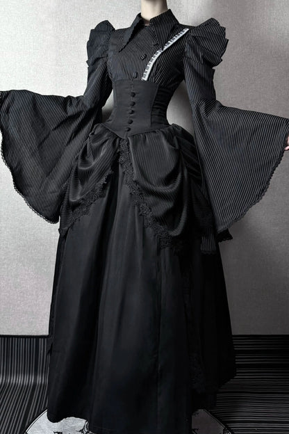 [pre-order Deadline: April 13] Piano Stripe Gothic Lolita Volume Puff Flare Sleeve Shirt Type A/b
