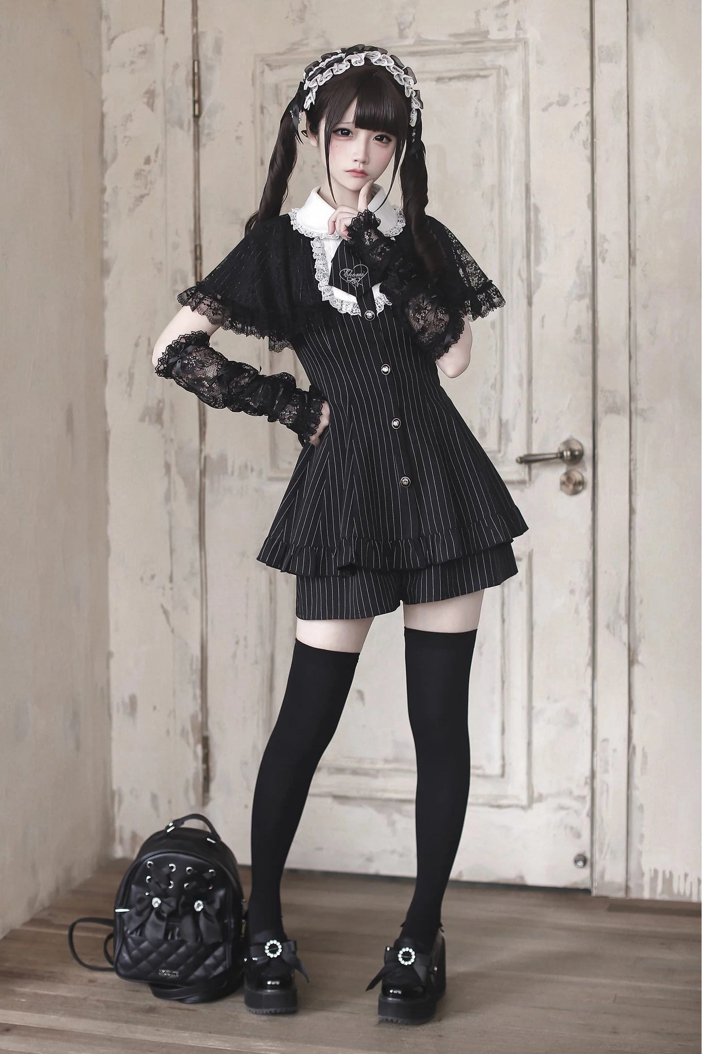 [reservation Deadline: May 15] Black Pinstripe Lace Cape Design Thai Collar Dress Suit Full Set + Accessories
