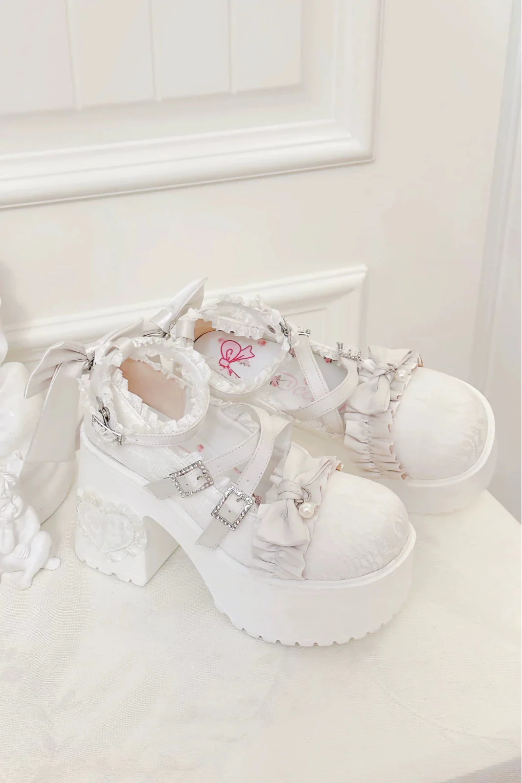 Dream Ribbon Lace Mary Jane Shoes