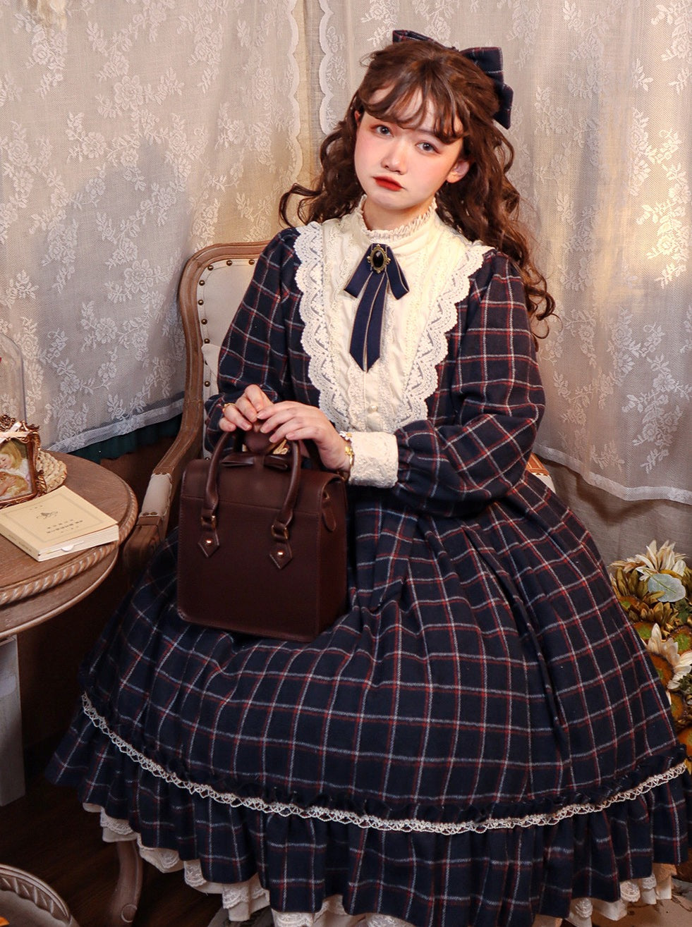 Retro Girl Volume Check Lolita Dress [pre-order]