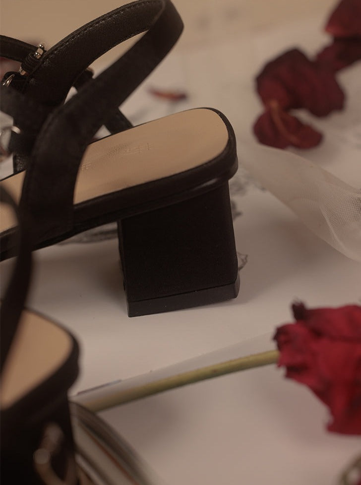 Black Rose Pearl Sandals