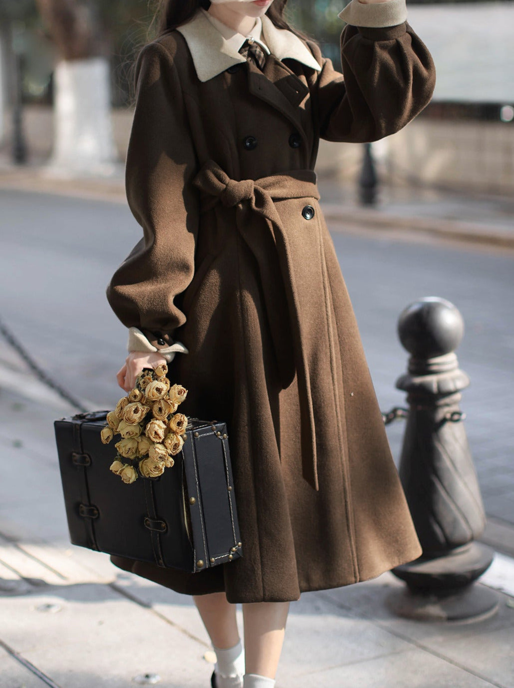 Retro Brown Plaid Volume Sleeveless Layered Dress + Pearl Ribbon Accessory + Classic Belt Coat [pre-order]