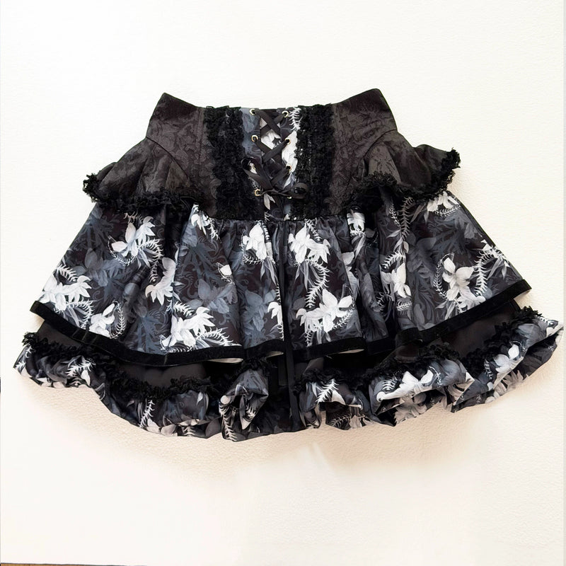 [pre-order Deadline: May 13] Bone Iris Gothic Black Ruffle Shirt + Corset Skirt + Accessories