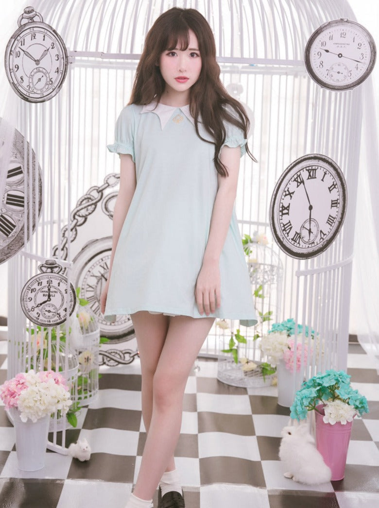 Dracula Color Girl Puff Sleeve Dress