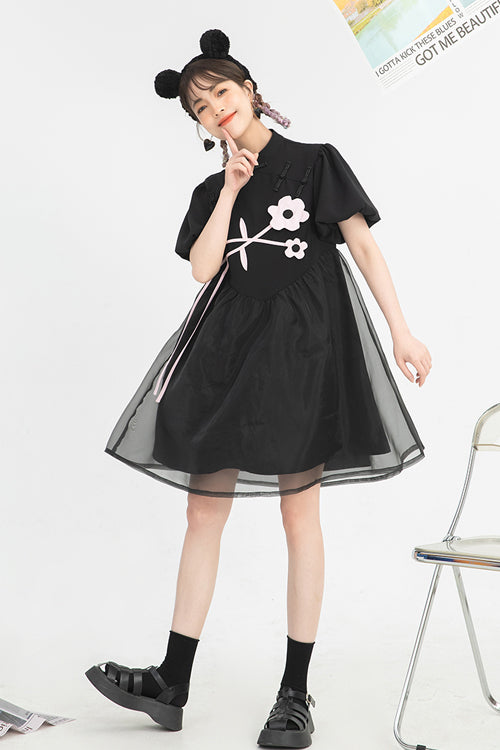 Casually Elegant Dress with a Refined Edge