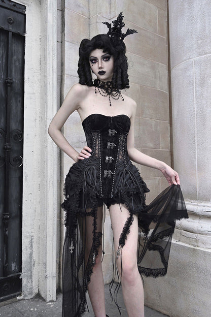 Subtly Elegant Dress with a Refined Vintage Look