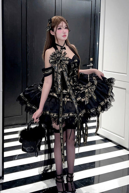Finely Styled Dress with a Classic Vintage Look