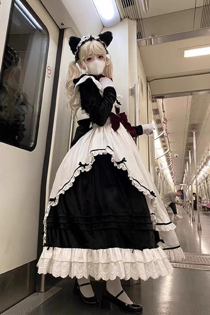 Casually Elegant Dress with a Refined Edge